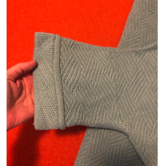 Urban Outfitters Tilda blue oversized sweater NWT - Picture 4 of 9